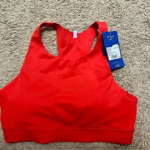 Brooks sports bra, Brand New w/tag, JAMBERRY, 36C/D